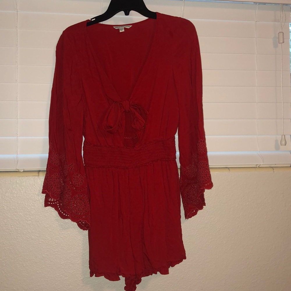 American Eagle tie front romper